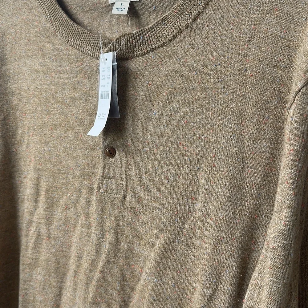 J.Crew knit Tan 3 button sweater size large.NWT